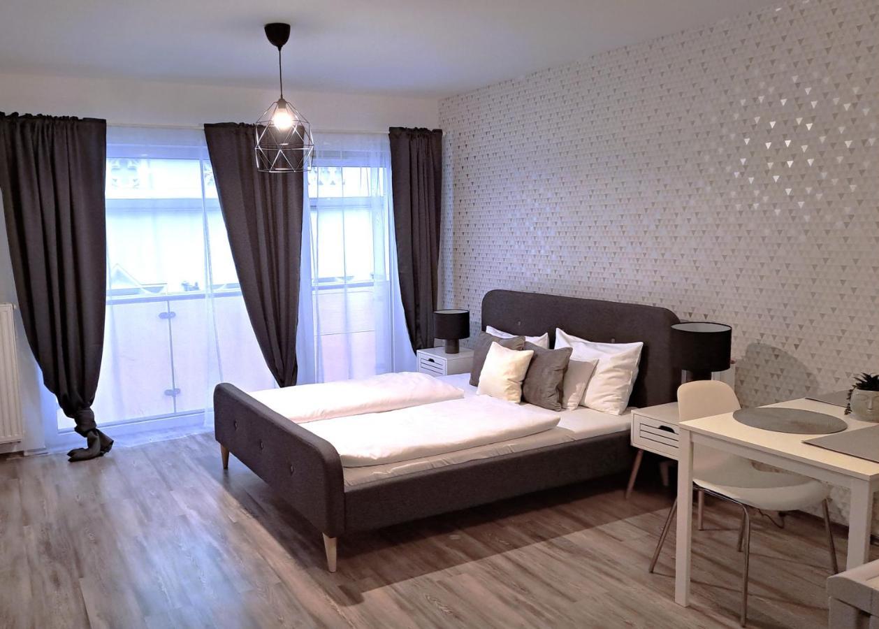 Swu Broadway Villa Budapest Eksteriør billede